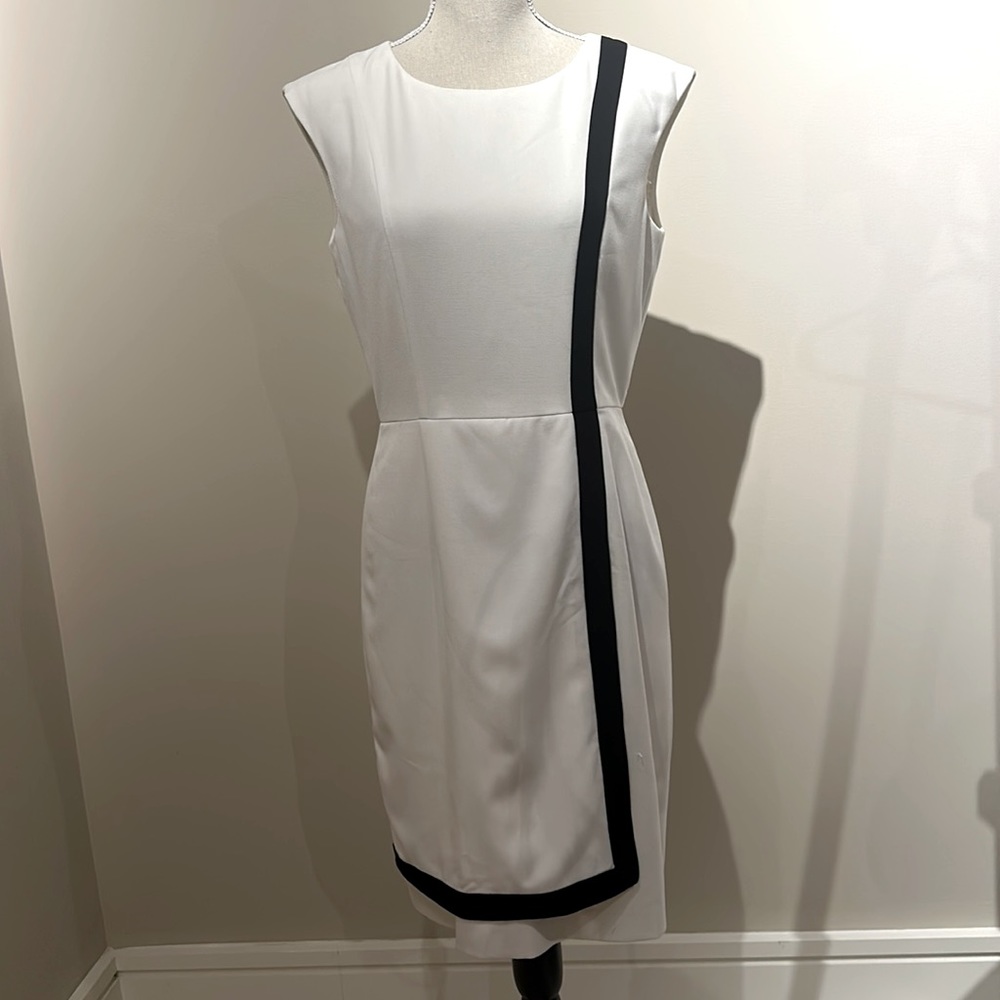Calvin Klein White & Black Sheath Dress - Size 4